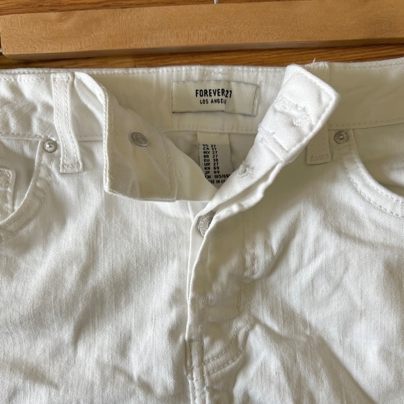 FOREVER 21 WHITE DENIM SHORT SHORTS - Picture 3 of 3